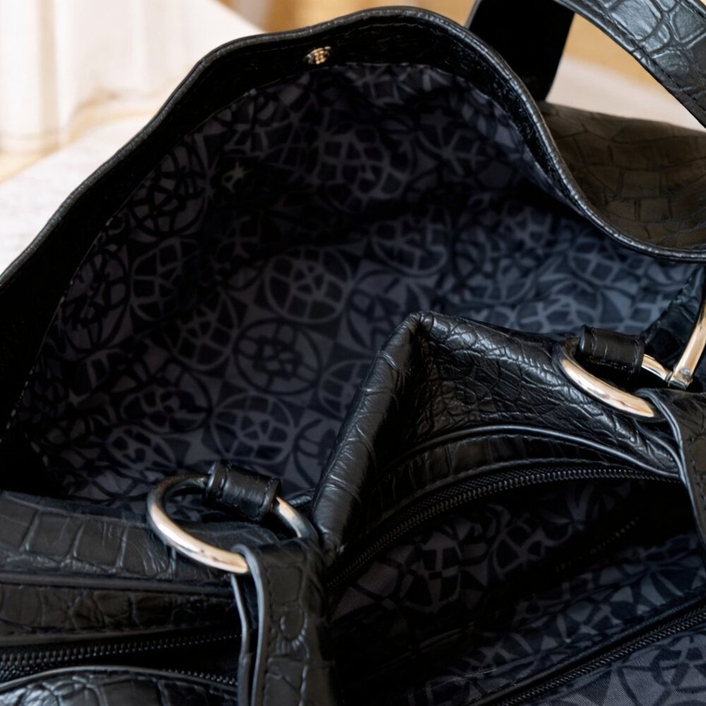 Nicole Lee Black Croc-Pattern Shoulder Bag – Chic & Statement Style - Picture 7 of 7
